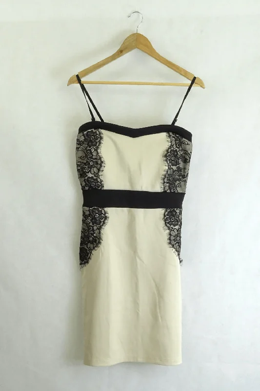Gate Women Beige And Lace Black Dress M