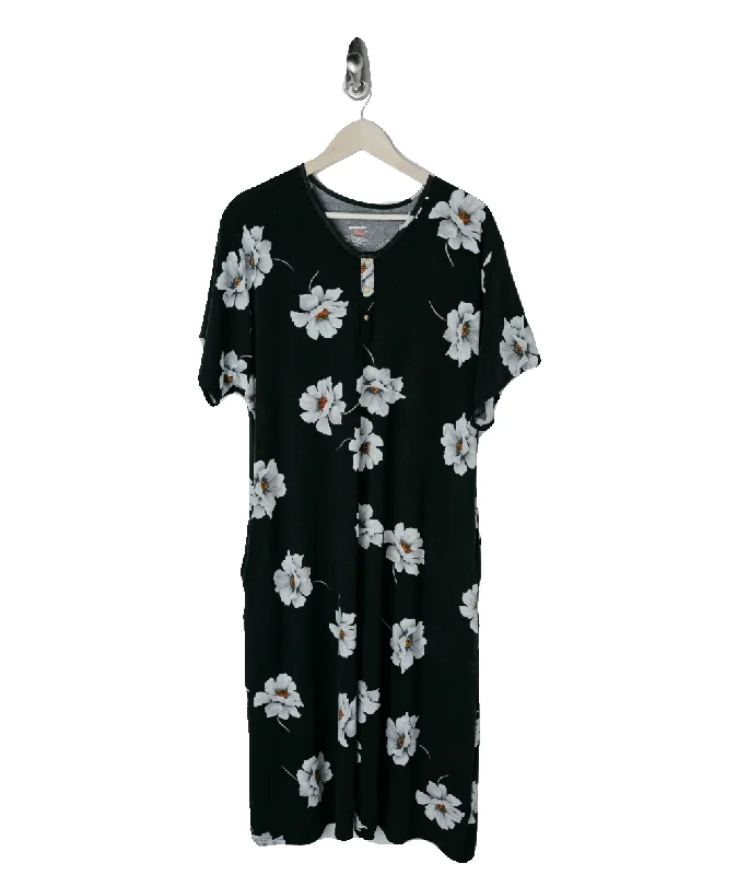 BLACK WHITE FLORAL