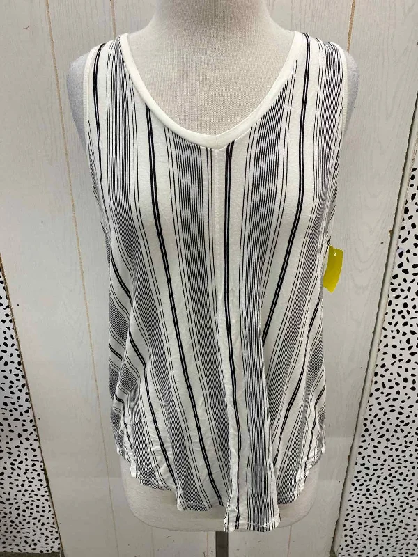 Maurices White Womens Size M Tank Top seamless tank top
