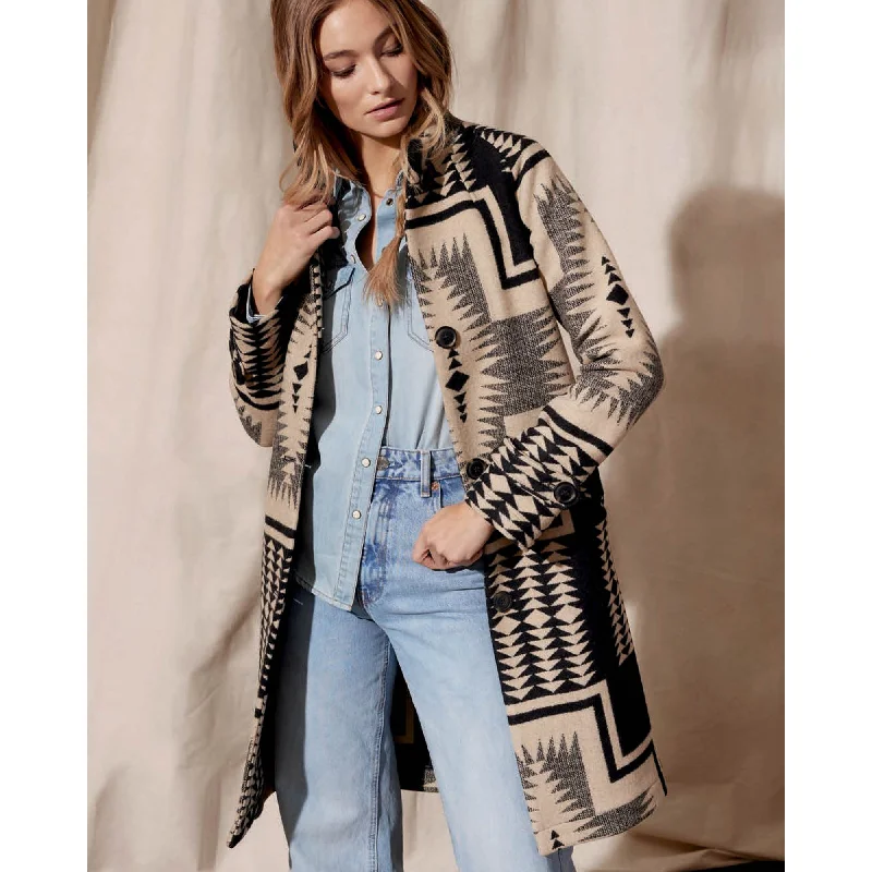Pendleton Women's Timberline Jacquard Coat Velvet Evening Cape